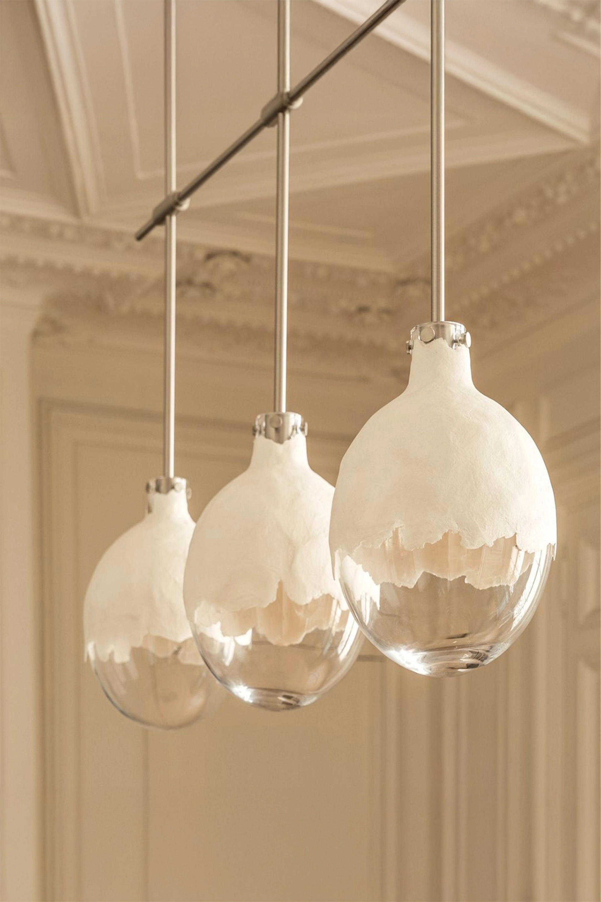 GLOW 3 IN LINE CHANDELIER