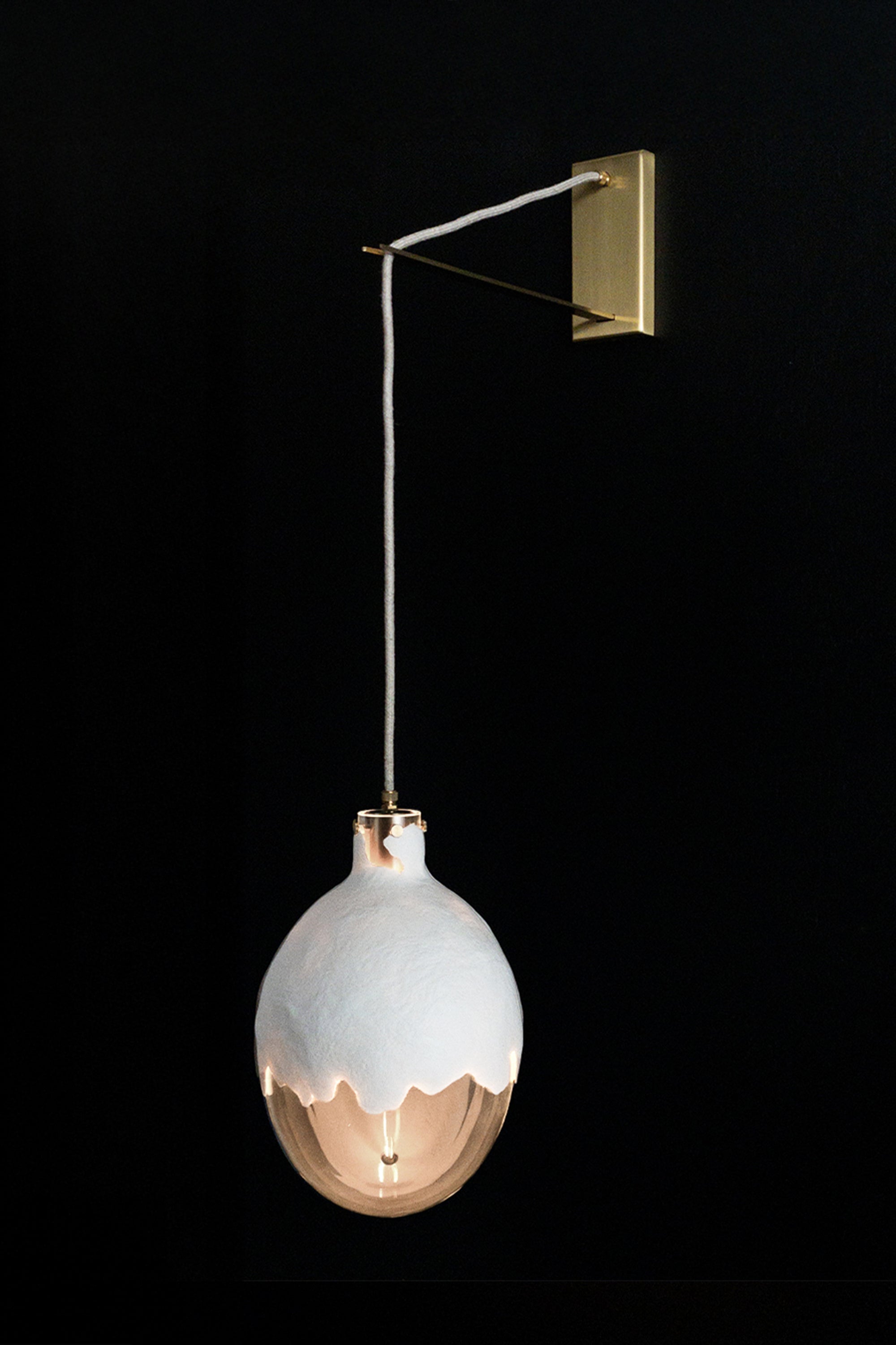 GLOW SUSPENSION WITH BRACKET