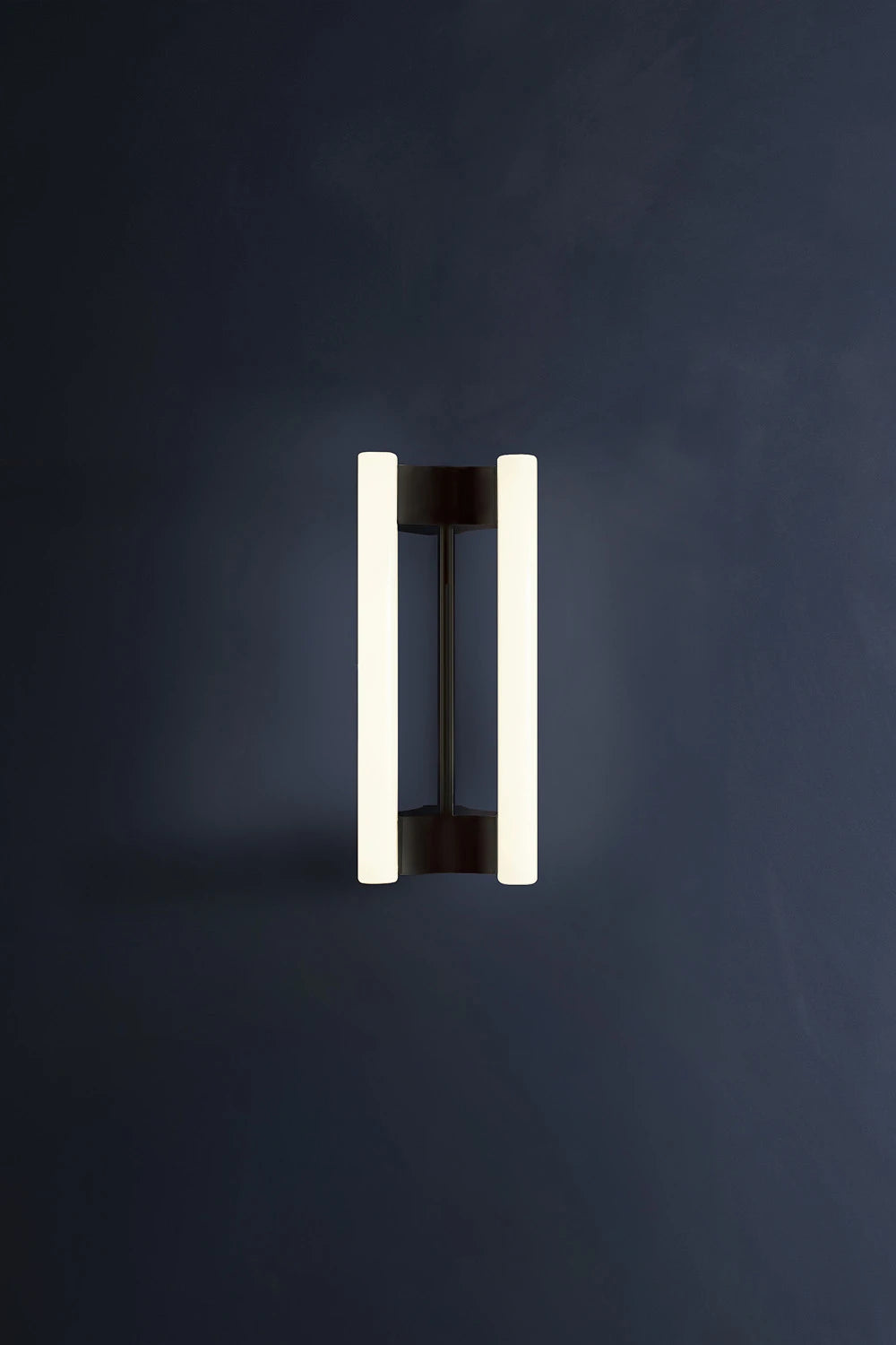 LIA WALL SCONCE 30