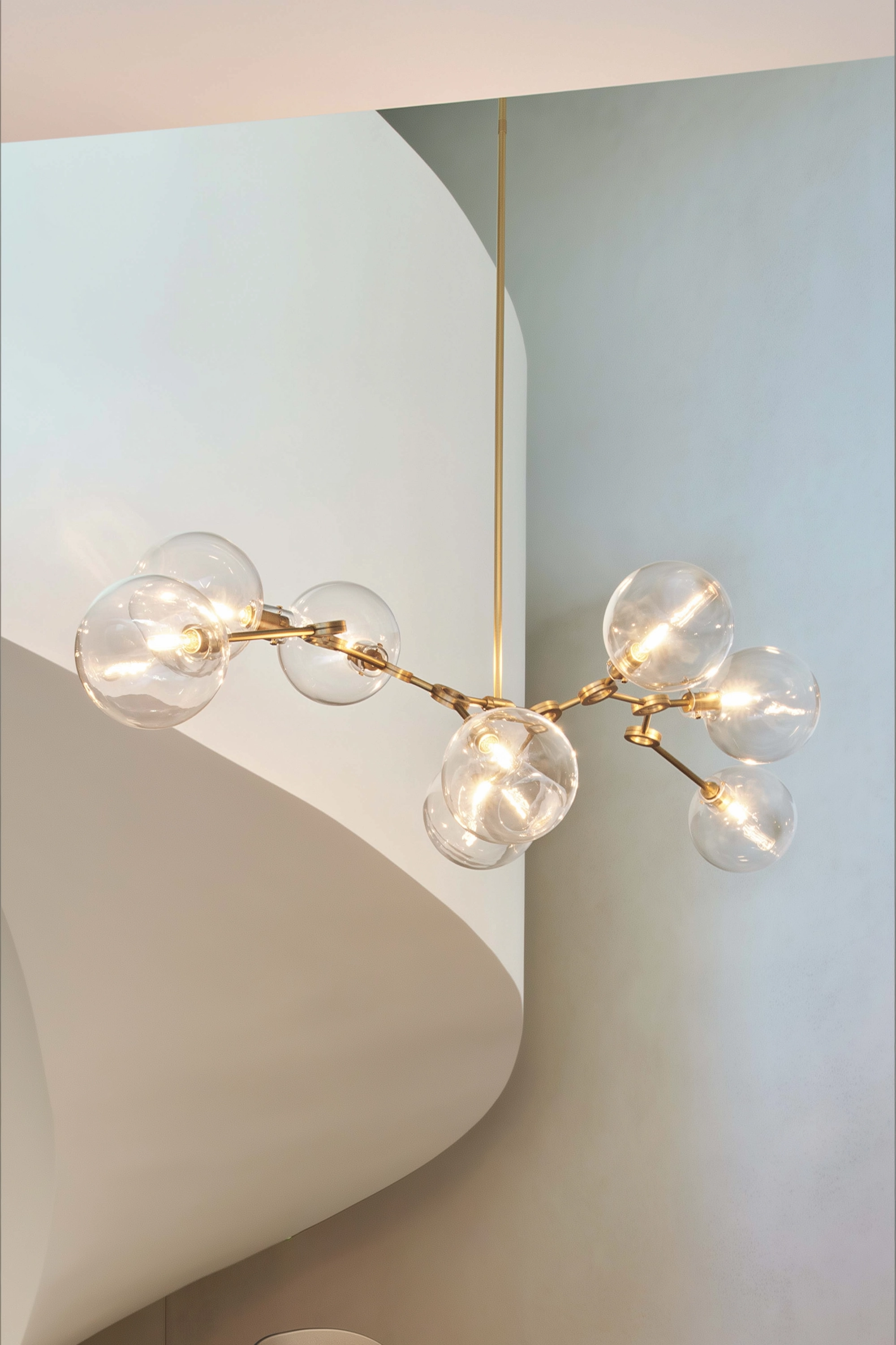 ORA 8 CHANDELIER